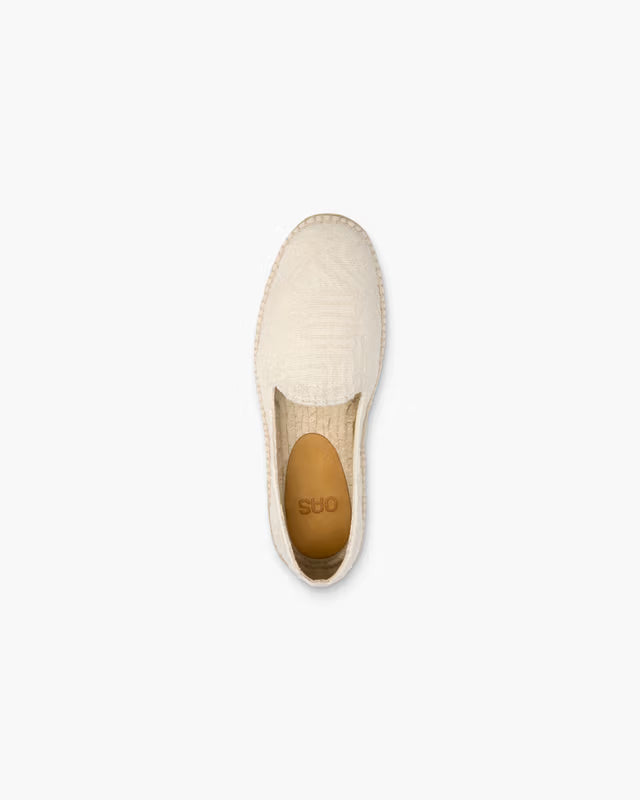 Espadrilles en éponge – esprit artisanal et élégance estivale