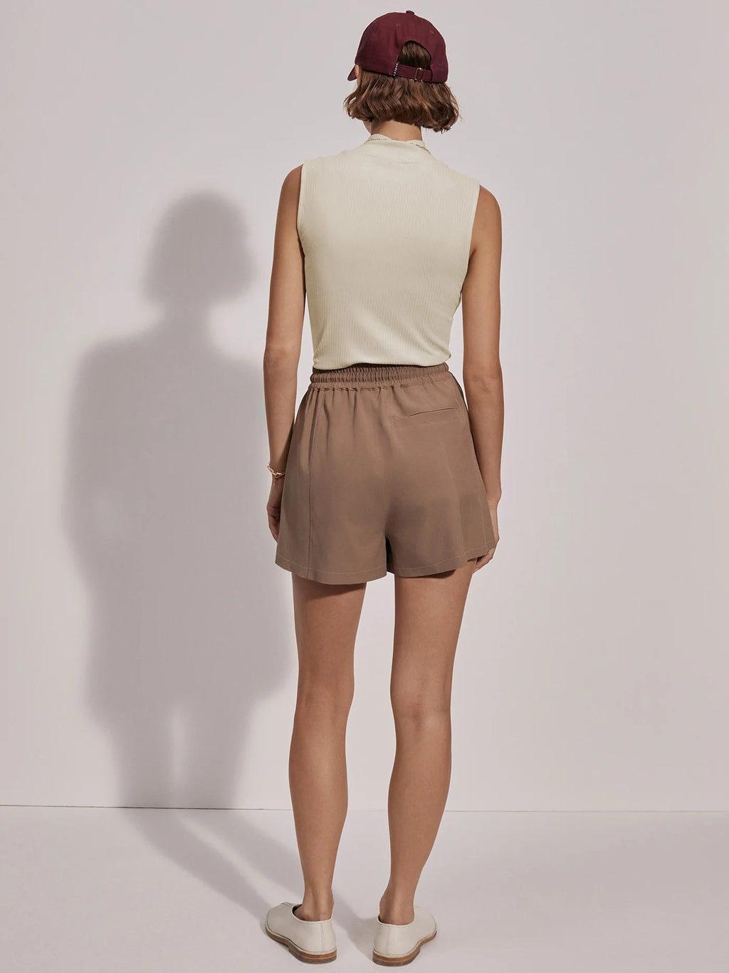 Short BARKET taupe – taille haute et coupe évasée - YOGA SPIRIT