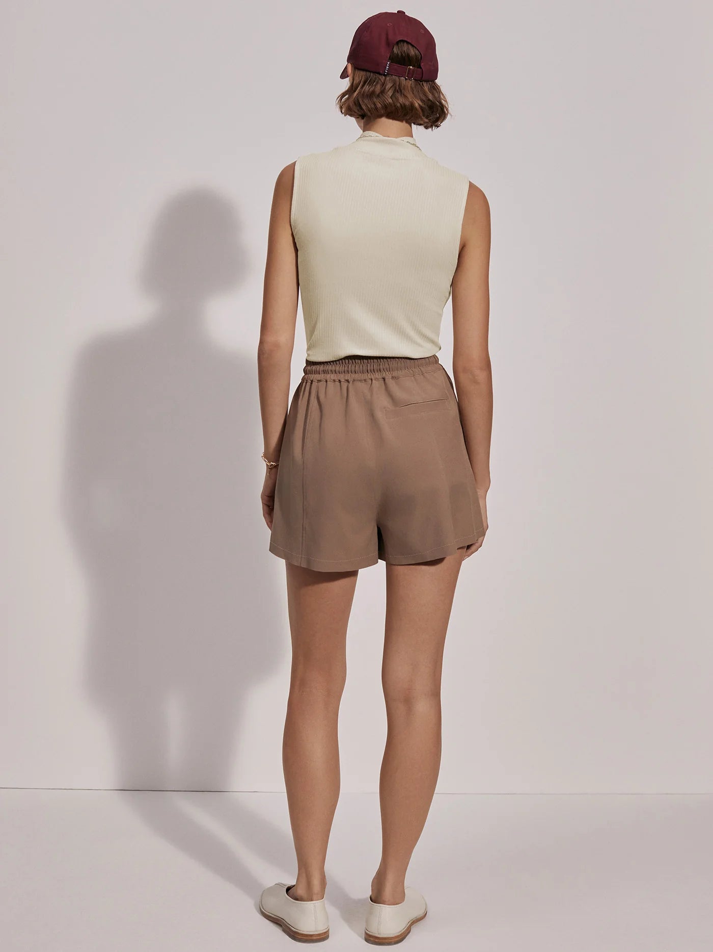 Short BARKET taupe – taille haute et coupe évasée - YOGA SPIRIT