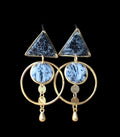 Boucles d’oreilles PROTECTION – triangle noir, marbre & goutte dorée #418 - YOGA SPIRIT