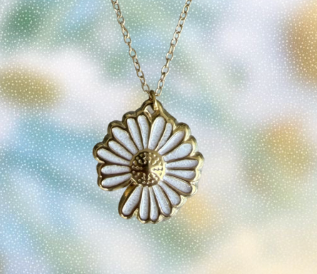 À la Folie Necklace