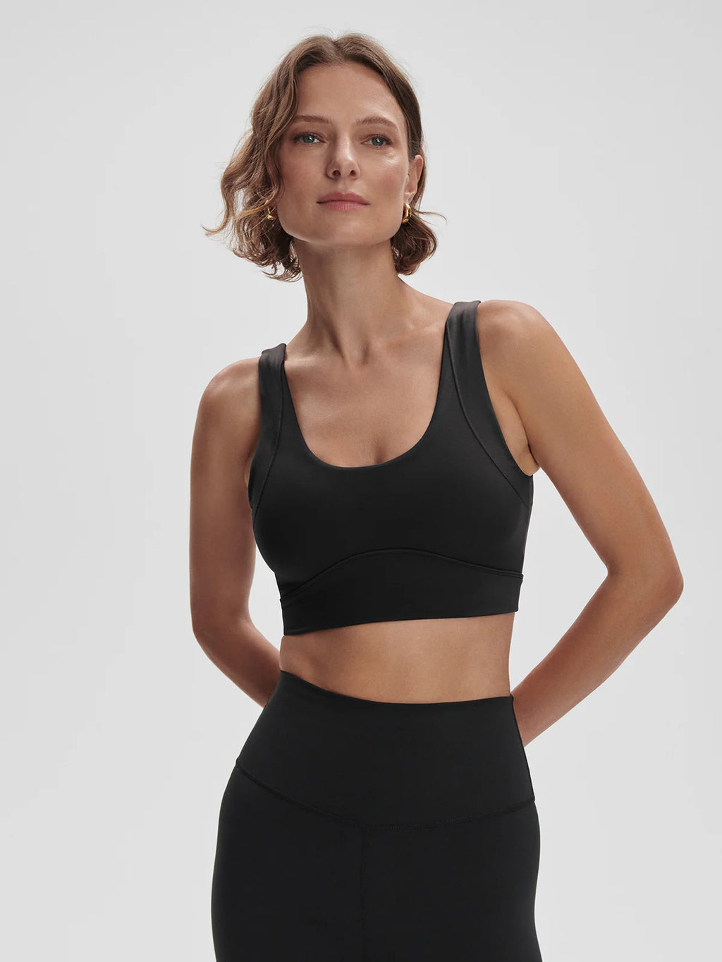 Brassière de yoga GAÏA noire pour un soutien optimal - YOGA SPIRIT