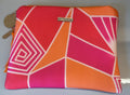 Pochette LE MORNE motifs géométriques rose et orange made in Mauritius - YOGA SPIRIT