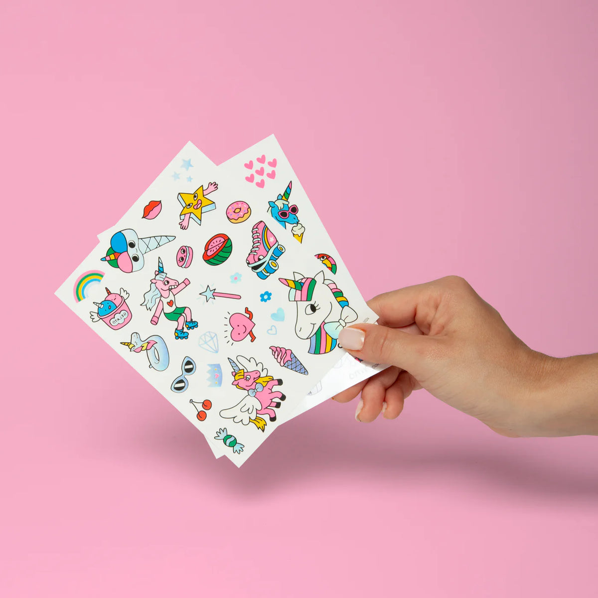 Tattoos fluo & dorés – Lily la Licorne ! - YOGA SPIRIT